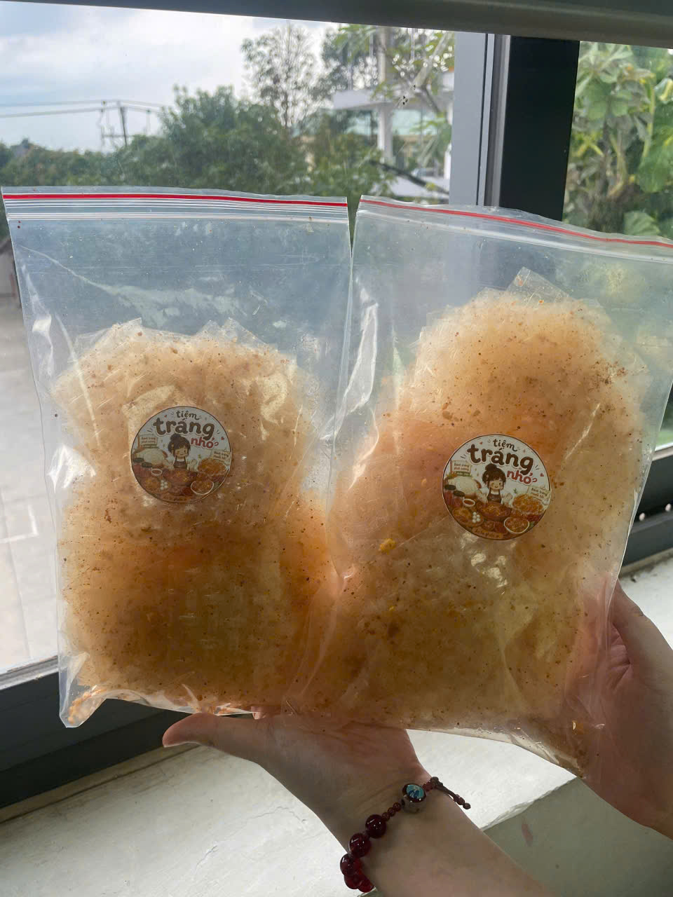 Bánh Tráng Muối Tỏi